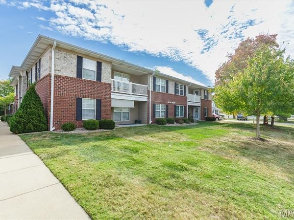 406 S Church Street, Unit 128, St Peters, MO 63376