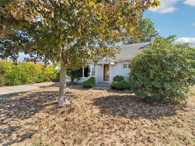 248 Menegay Road, Louisville, OH 44641 Photo 3