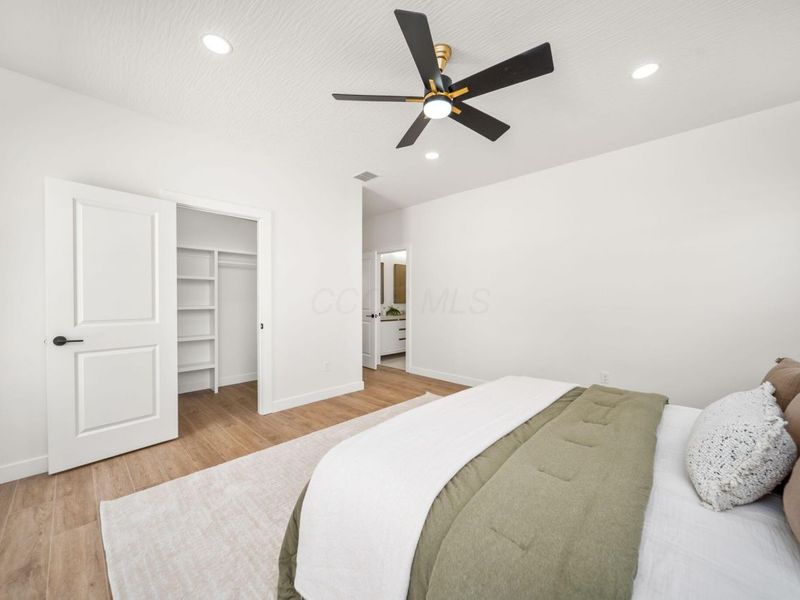 470 Woodlawn Avenue, Columbus, OH 43228 Photo 16