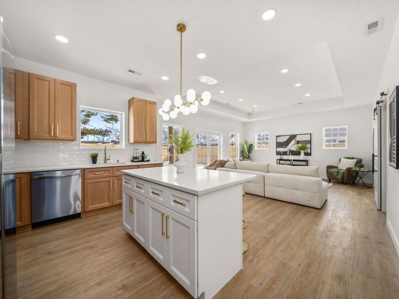 470 Woodlawn Avenue, Columbus, OH 43228 Photo 7