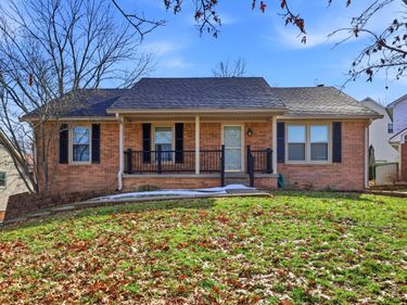 1204 Rockbridge Road, Lexington, KY 40515