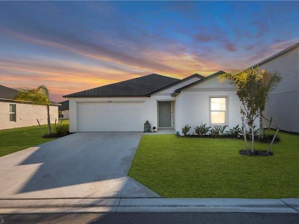 17567 Paradiso WAY, NORTH FORT MYERS, FL 33917