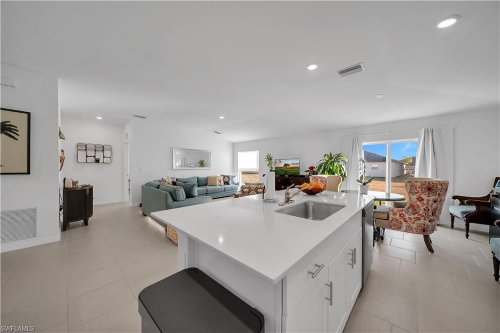 17567 Paradiso Way, North Fort Myers, FL 33917 Photo