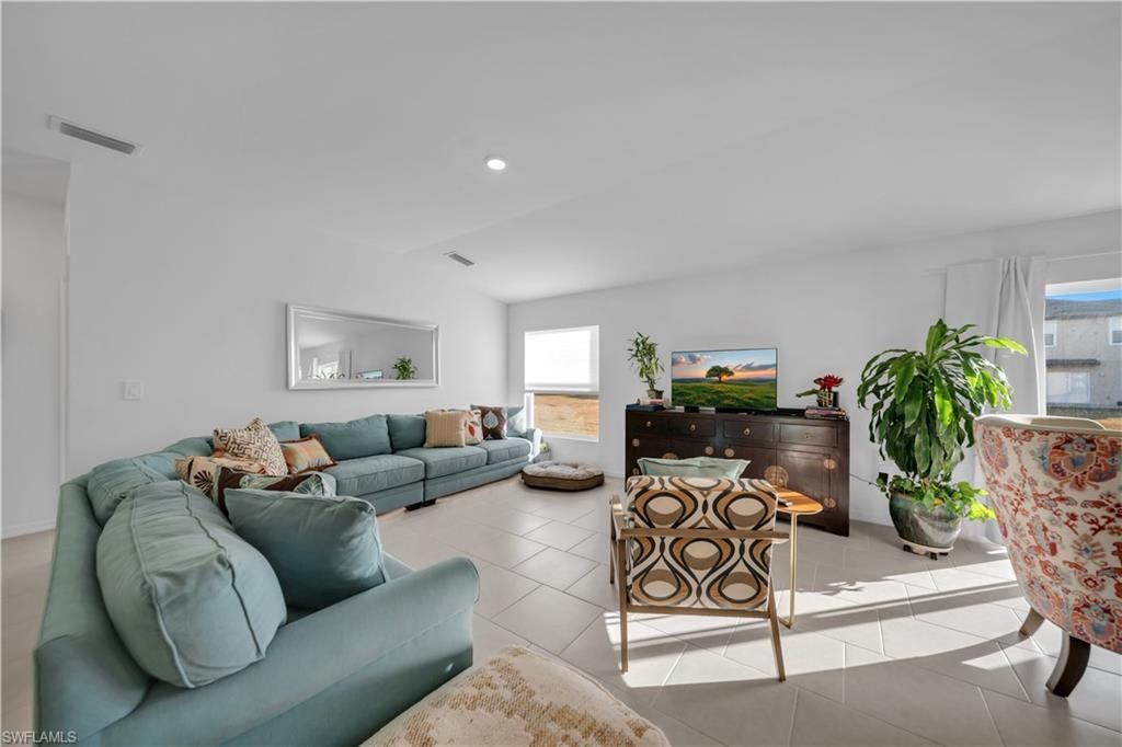 17567 Paradiso Way, North Fort Myers, FL 33917 Photo