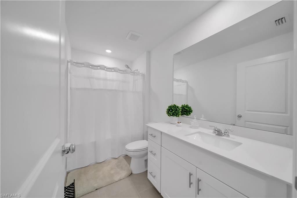 17567 Paradiso Way, North Fort Myers, FL 33917 Photo