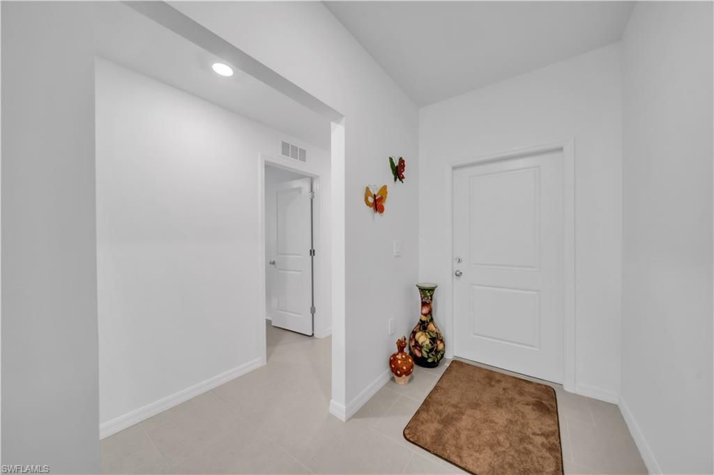 17567 Paradiso Way, North Fort Myers, FL 33917 Photo