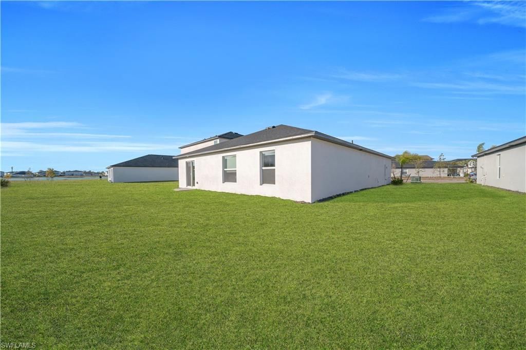 17567 Paradiso Way, North Fort Myers, FL 33917 Photo