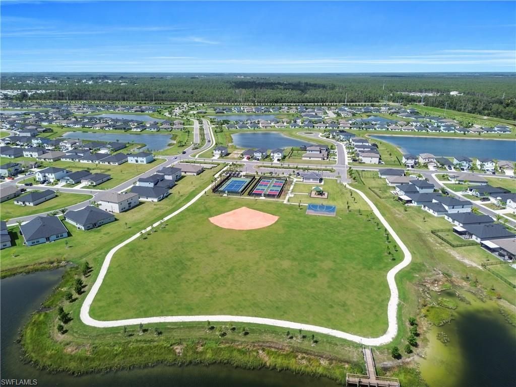 17567 Paradiso Way, North Fort Myers, FL 33917 Photo