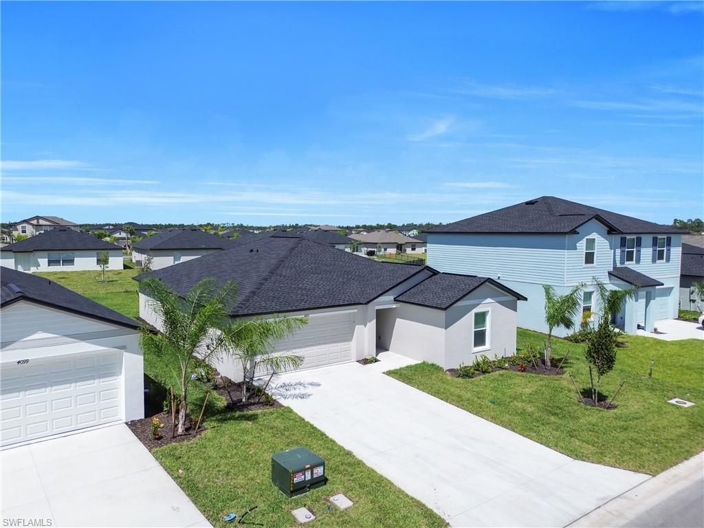 17567 Paradiso Way, North Fort Myers, FL 33917 Photo