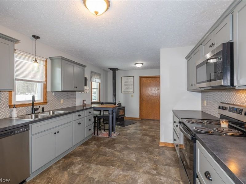 1491 Whittlesey Avenue, Atwater, OH 44201 Photo 11