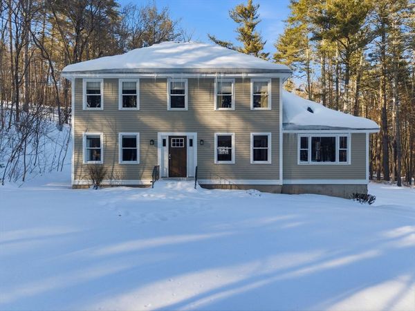 114 Groton St, Pepperell, MA 01463