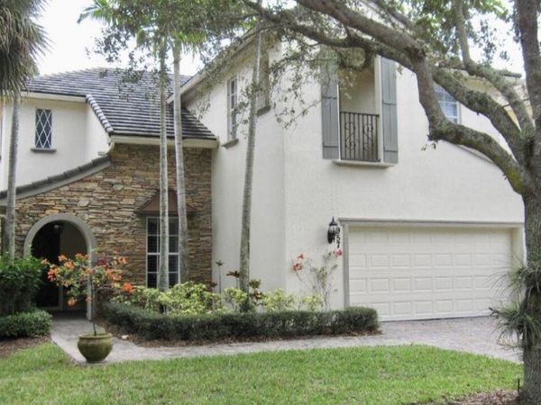 957 Mill Creek Drive, Palm Beach Gardens, FL 33410