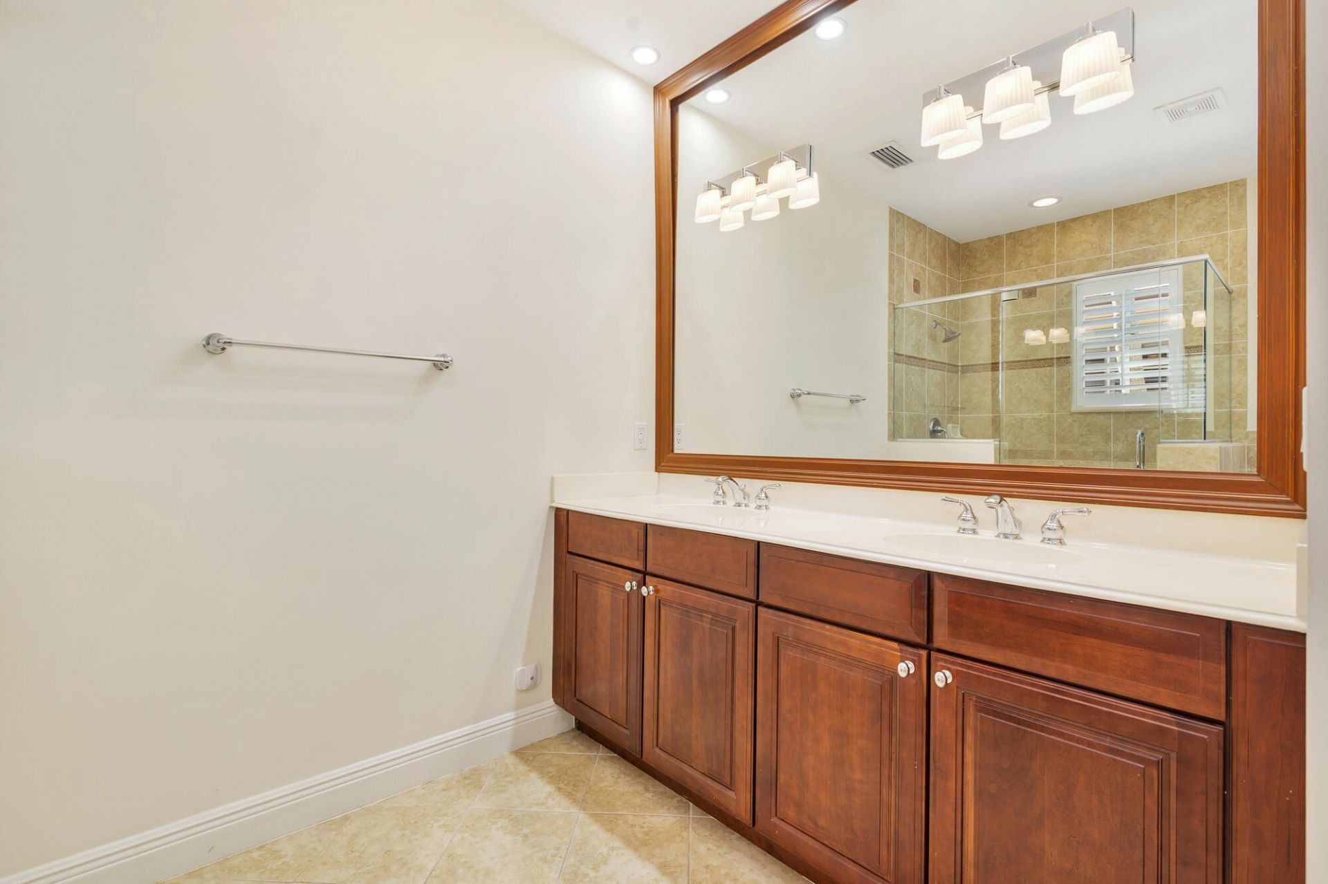 957 Mill Creek Drive, Palm Beach Gardens, FL 33410 Photo