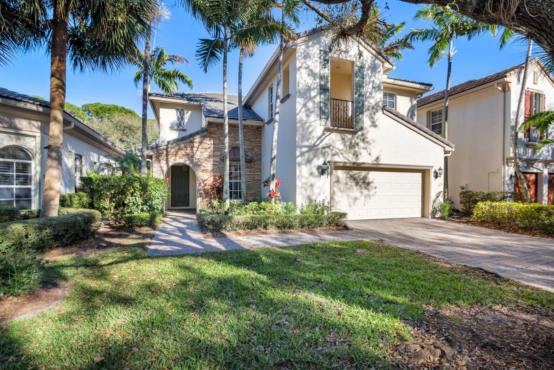 957 Mill Creek Drive, Palm Beach Gardens, FL 33410 Photo