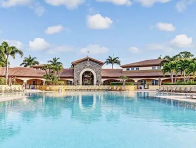 957 Mill Creek Drive, Palm Beach Gardens, FL 33410 Photo