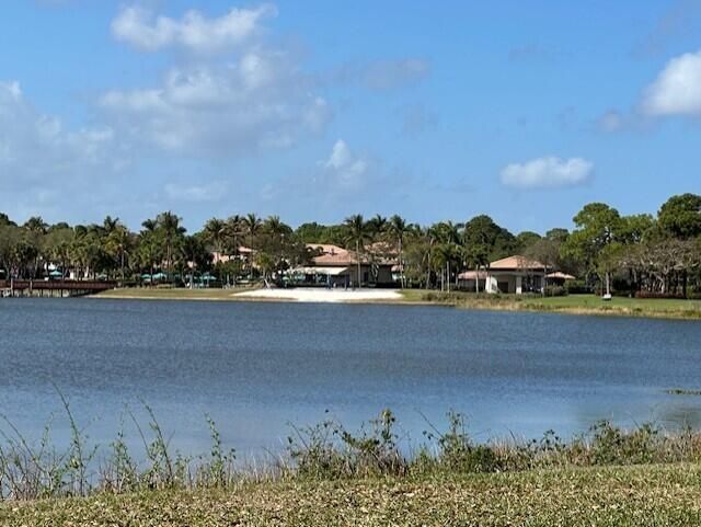 957 Mill Creek Drive, Palm Beach Gardens, FL 33410 Photo