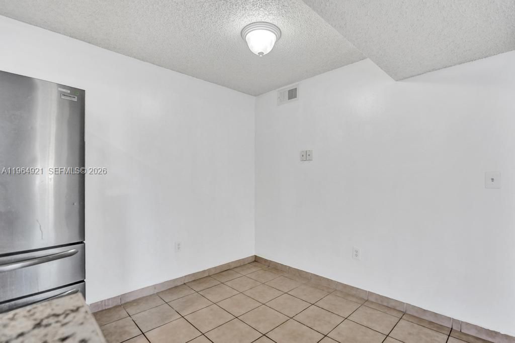 351 Palm Way , Unit 108, Pembroke Pines, FL 33025 Photo
