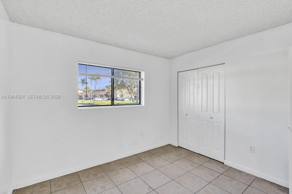 351 Palm Way , Unit 108, Pembroke Pines, FL 33025 Photo