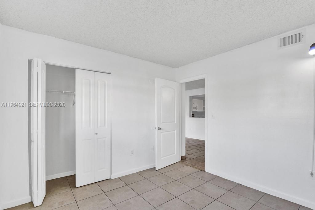 351 Palm Way , Unit 108, Pembroke Pines, FL 33025 Photo