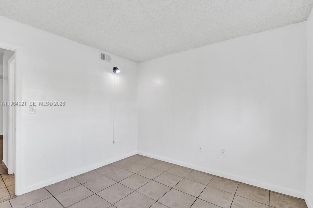 351 Palm Way , Unit 108, Pembroke Pines, FL 33025 Photo