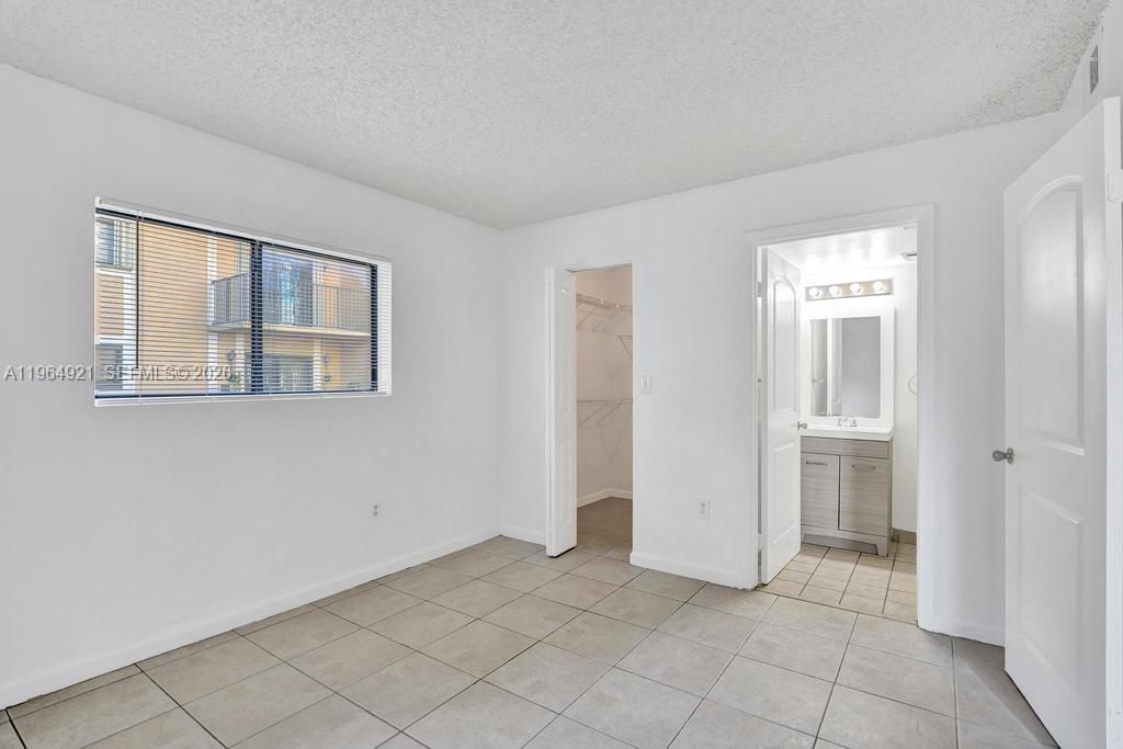 351 Palm Way , Unit 108, Pembroke Pines, FL 33025 Photo