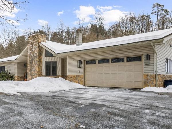 7112 COUNTRY SPRING ROAD, NEW TRIPOLI, PA 18066