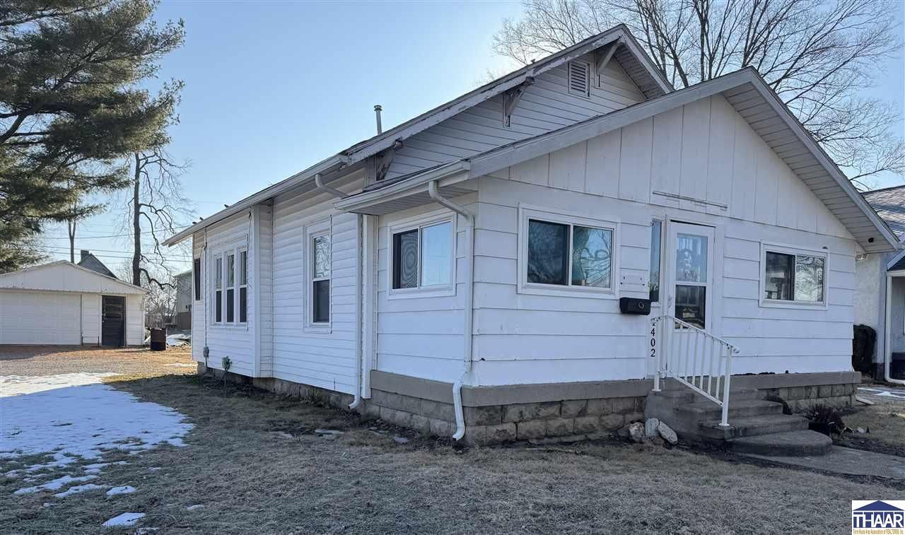 1402 S 5th Street, Clinton, IN 47842 Main Photo