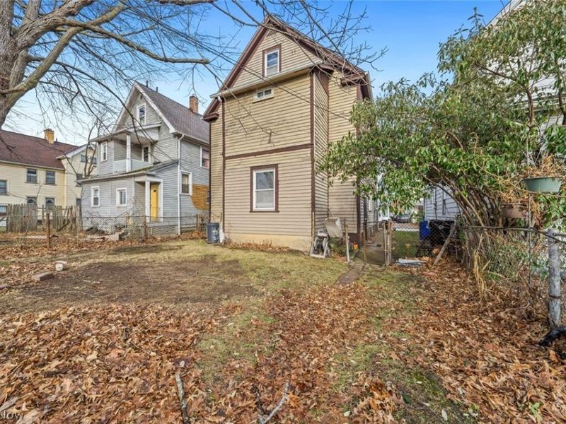 3921 Sackett Avenue, Cleveland, OH 44109 Photo 41