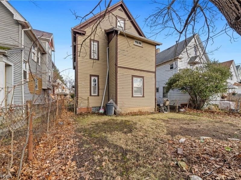 3921 Sackett Avenue, Cleveland, OH 44109 Photo 45