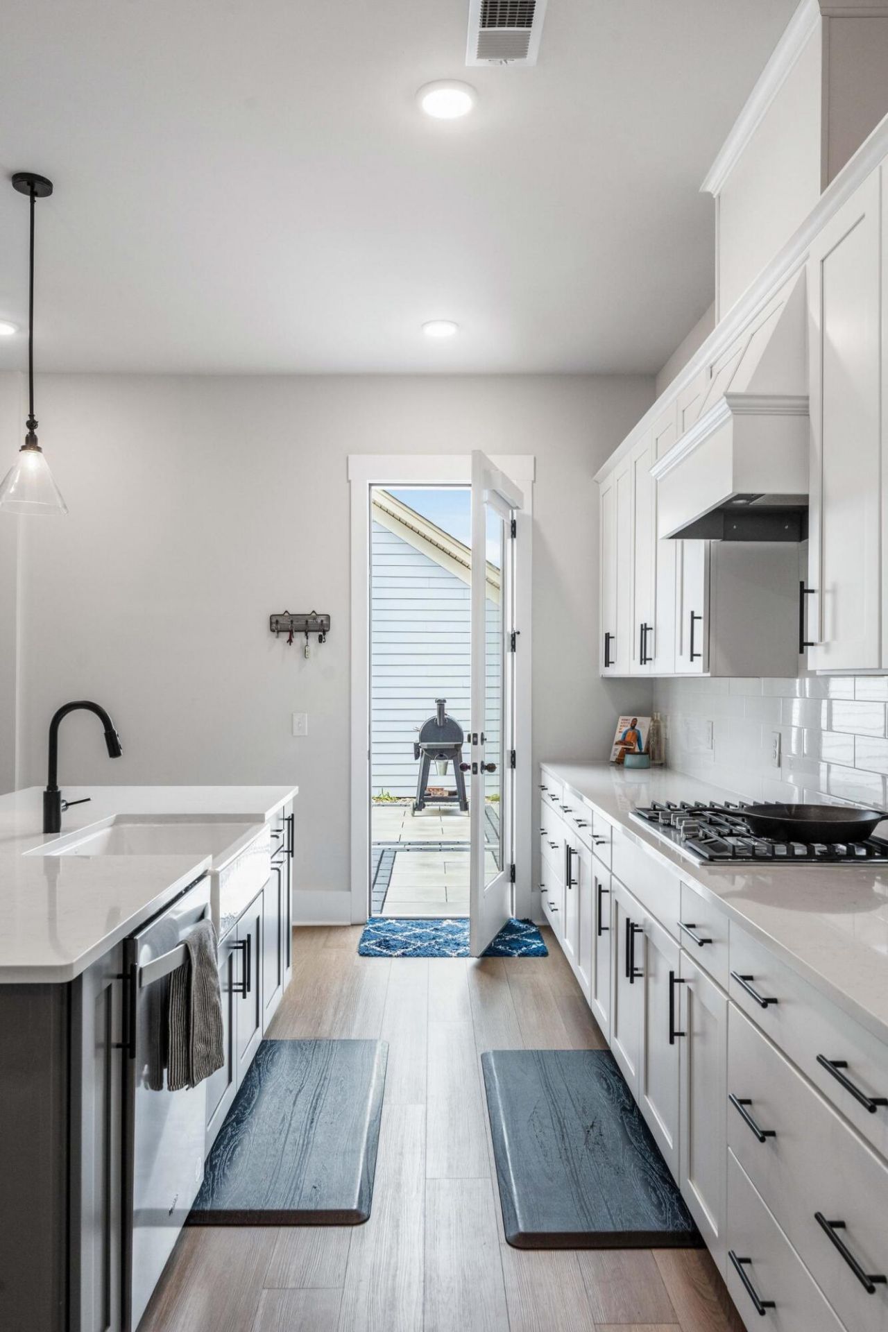 515 Rhythm Street Photo 25