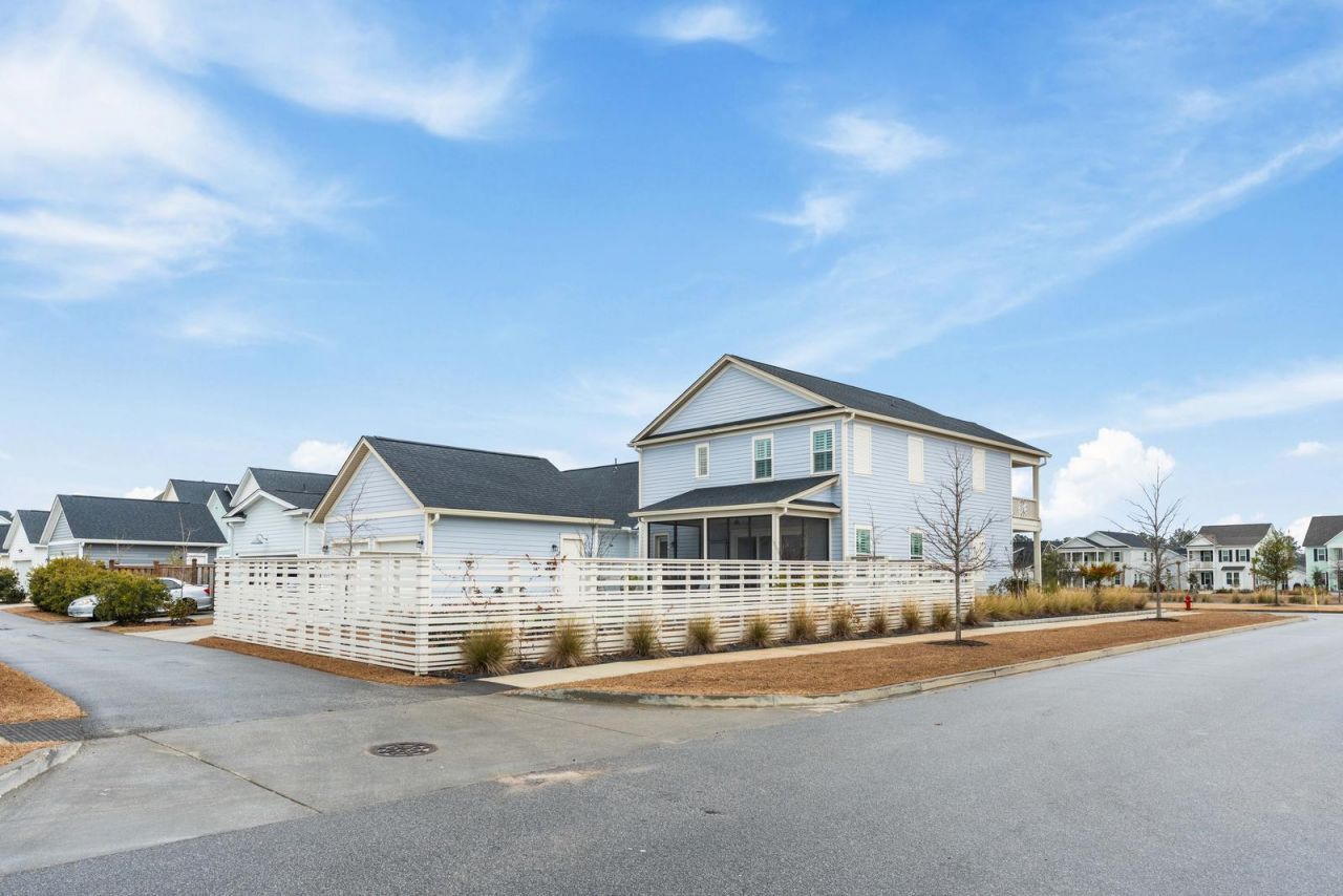 515 Rhythm Street Photo 74