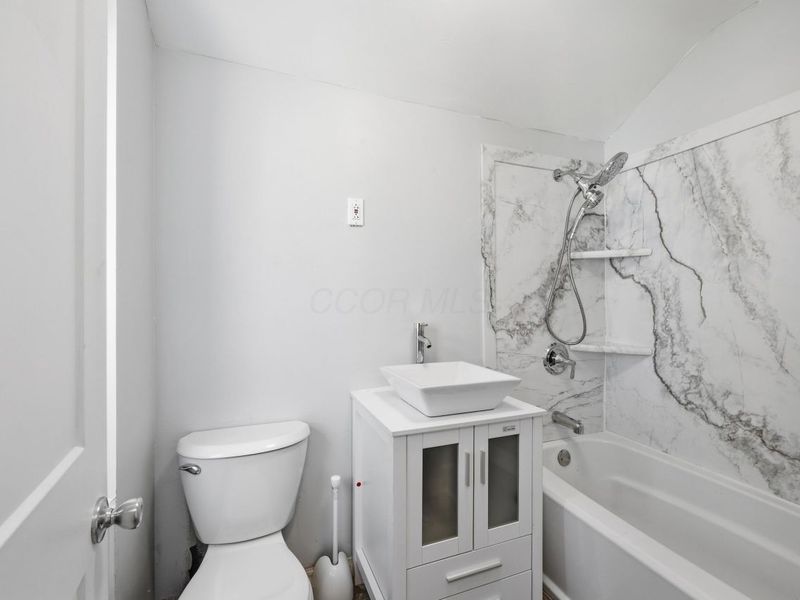 3001 Wicklow Road, Columbus, OH 43204 Photo 19