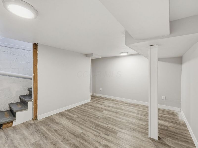 3001 Wicklow Road, Columbus, OH 43204 Photo 20