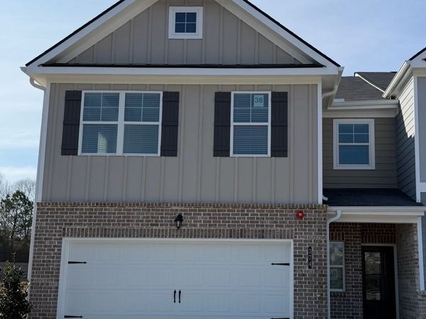 374 Lanier Circle, Woodstock, GA 30189