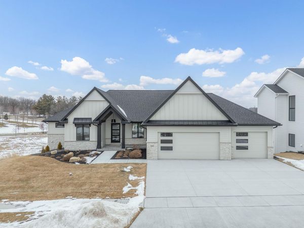 2665 Timber Oaks Road SW, Rochester, MN 55902