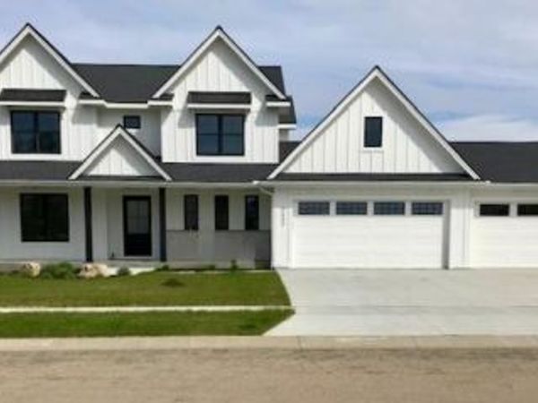 2643 Timber Oaks Road SW, Rochester, MN 55902