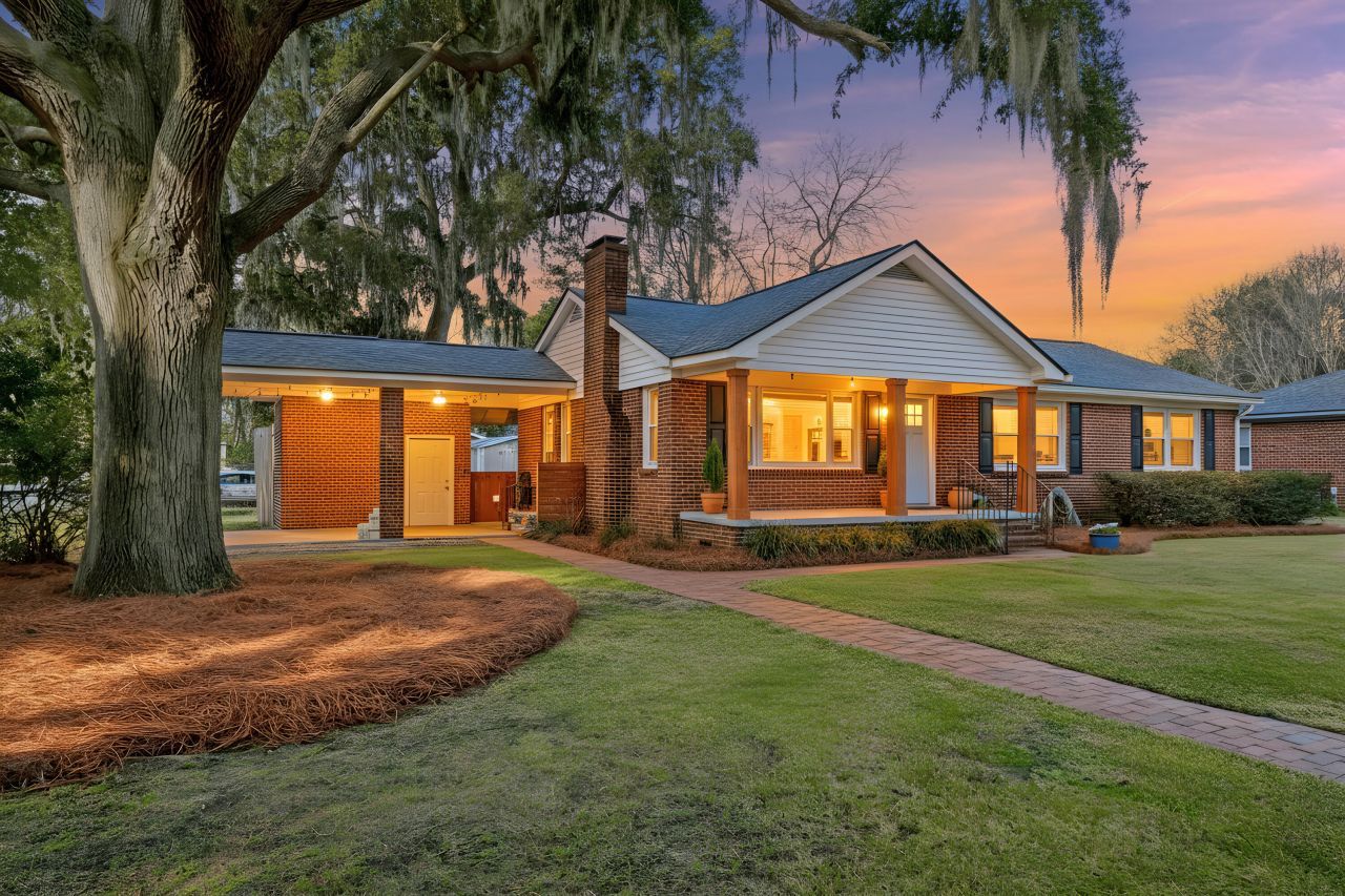 615 Wantoot Boulevard Photo 2