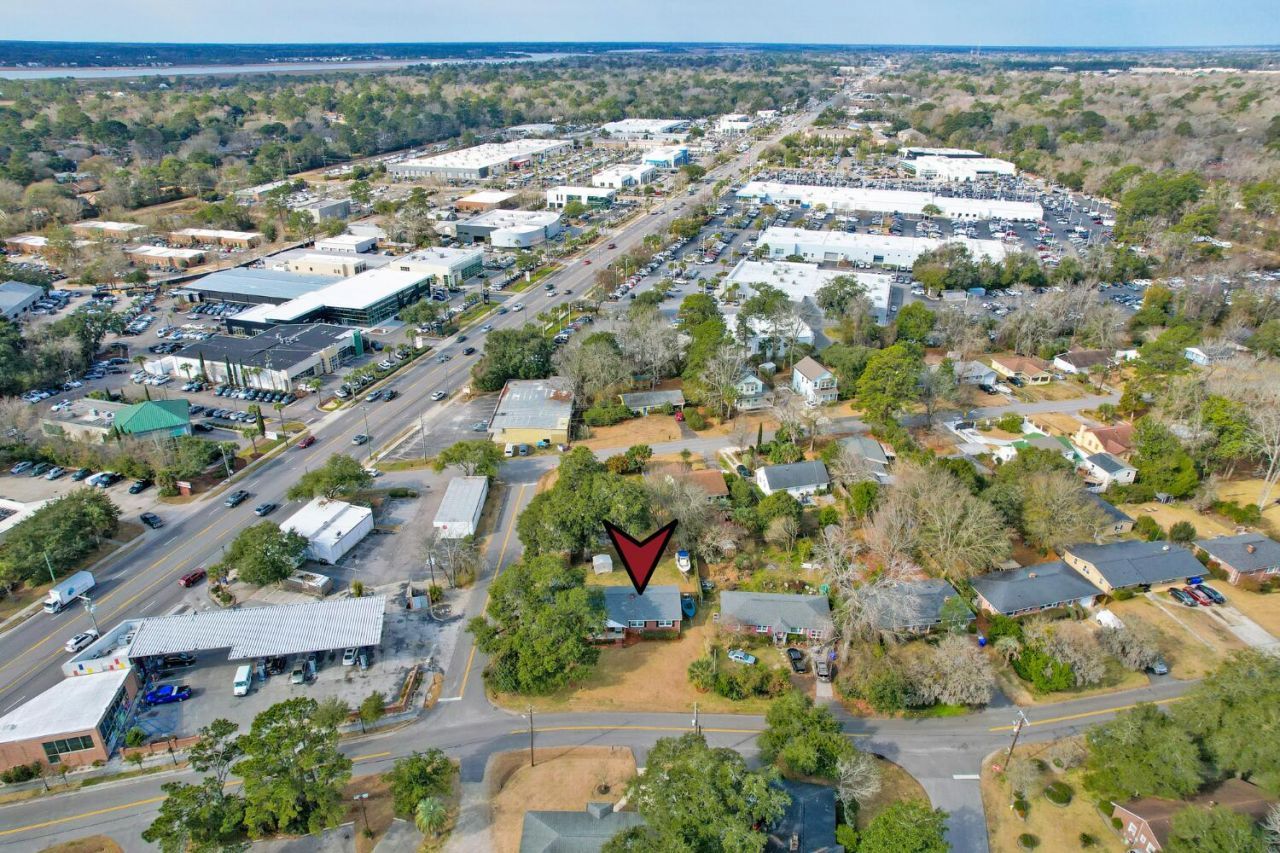 615 Wantoot Boulevard Photo 42