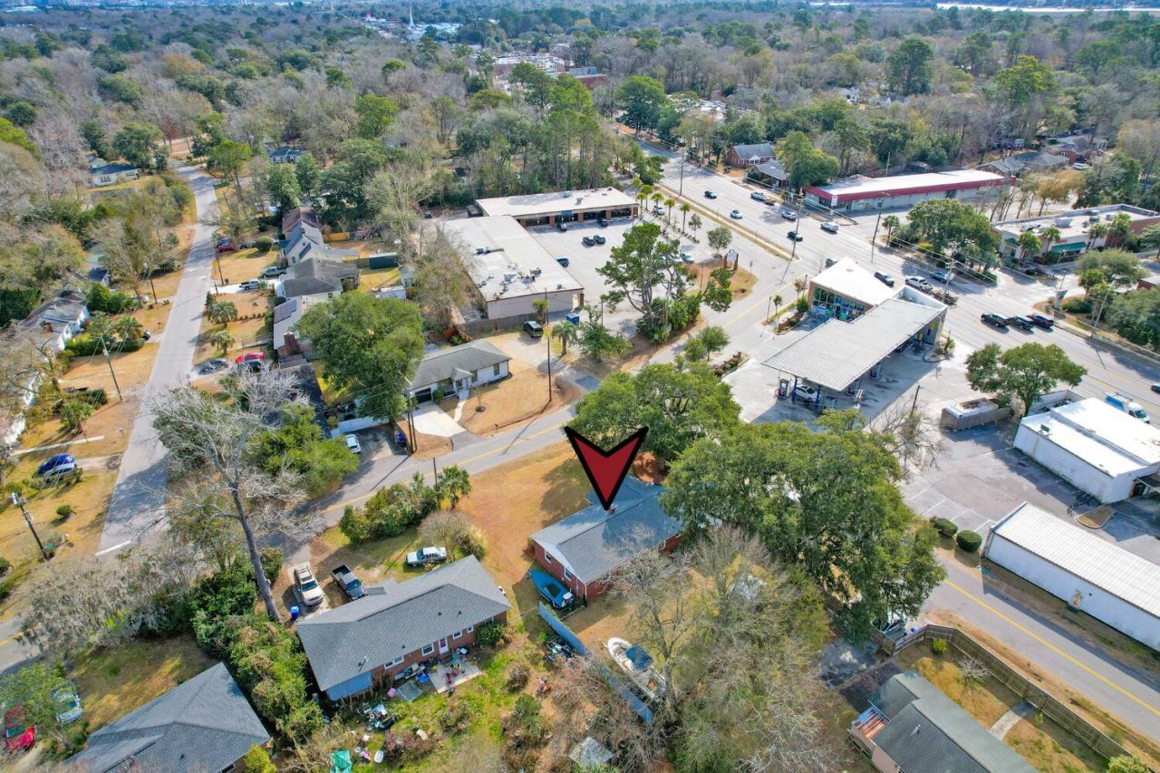 615 Wantoot Boulevard Photo 44