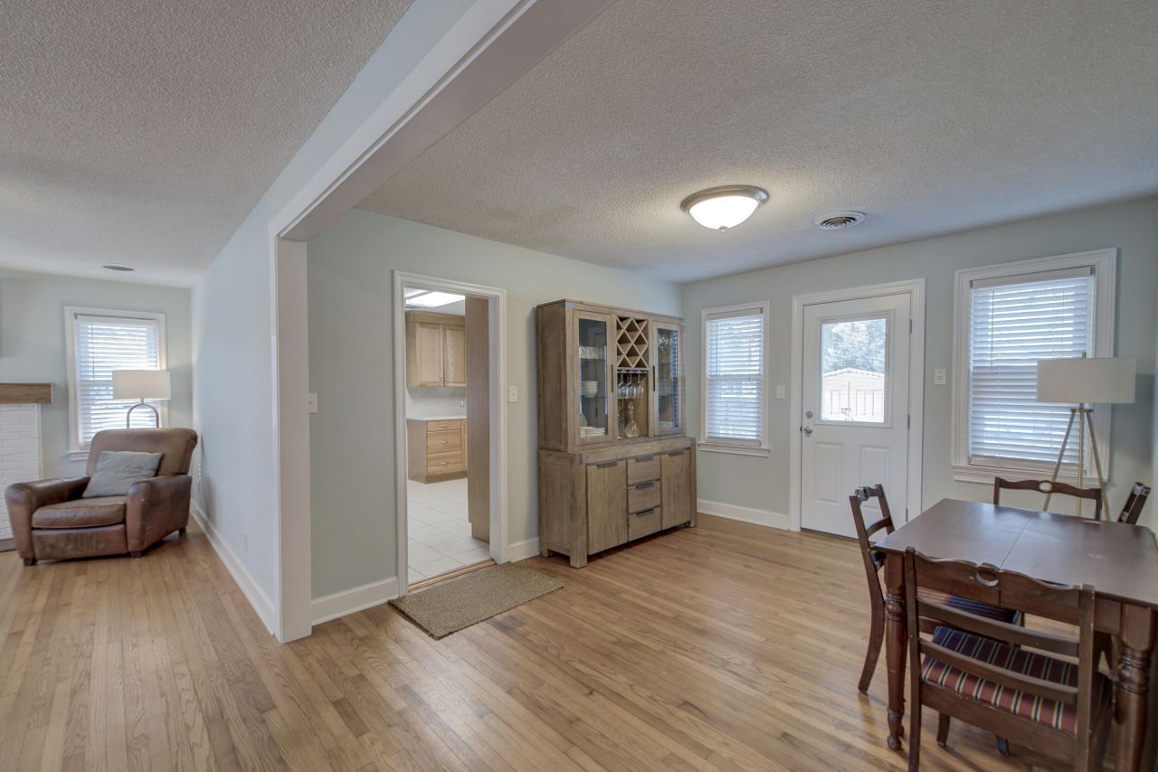 615 Wantoot Boulevard Photo 6