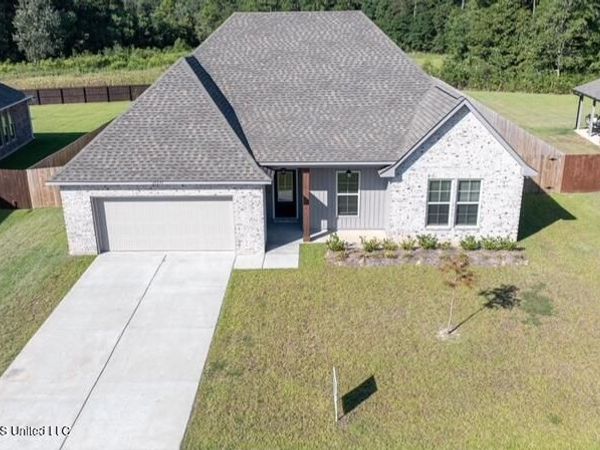 10271 Patrick Drive, Gulfport, MS 39503