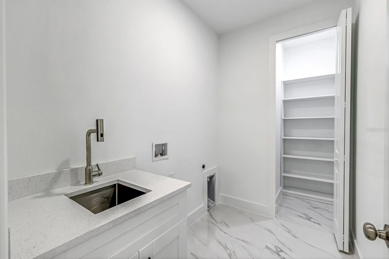 2113 Grayson Avenue, Alva, FL 33920 Photo