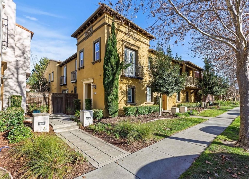 7672 7672 Stoneleaf Rd, San Ramon, CA 94582 Main Photo