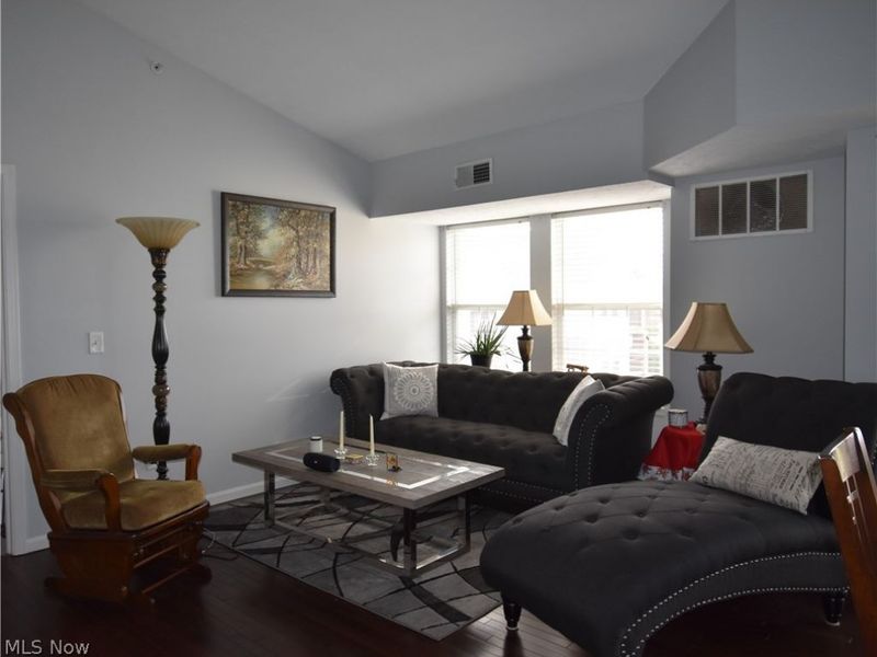 23004 Chandlers Lane, Unit 4-344, Olmsted Falls, OH 44138 Photo 11