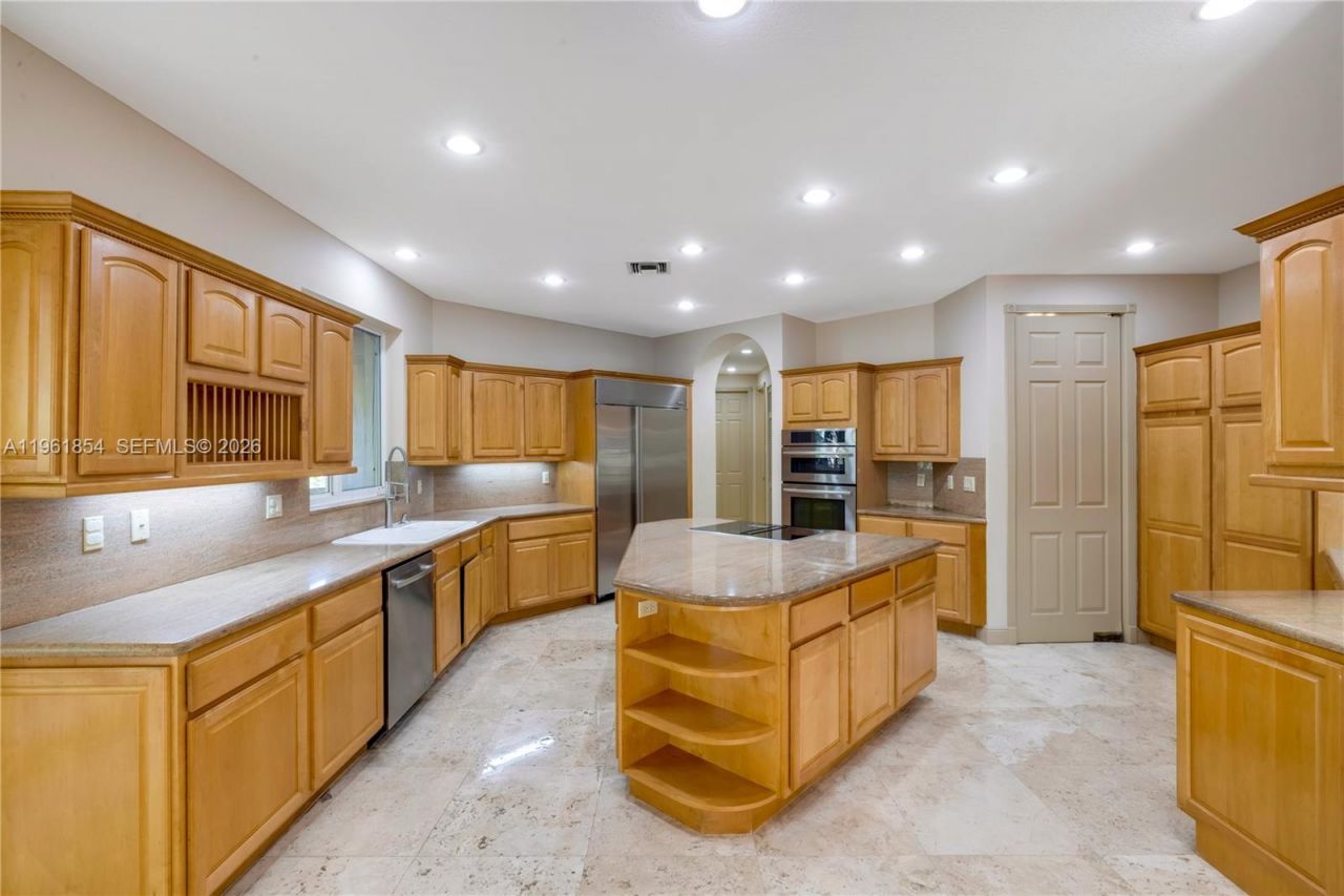 129 Gavilan Ave , Coral Gables, FL 33143 Photo