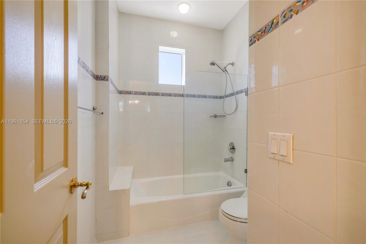 129 Gavilan Ave , Coral Gables, FL 33143 Photo