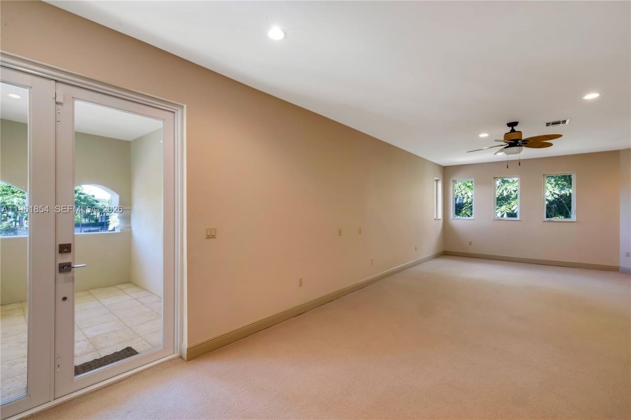 129 Gavilan Ave , Coral Gables, FL 33143 Photo