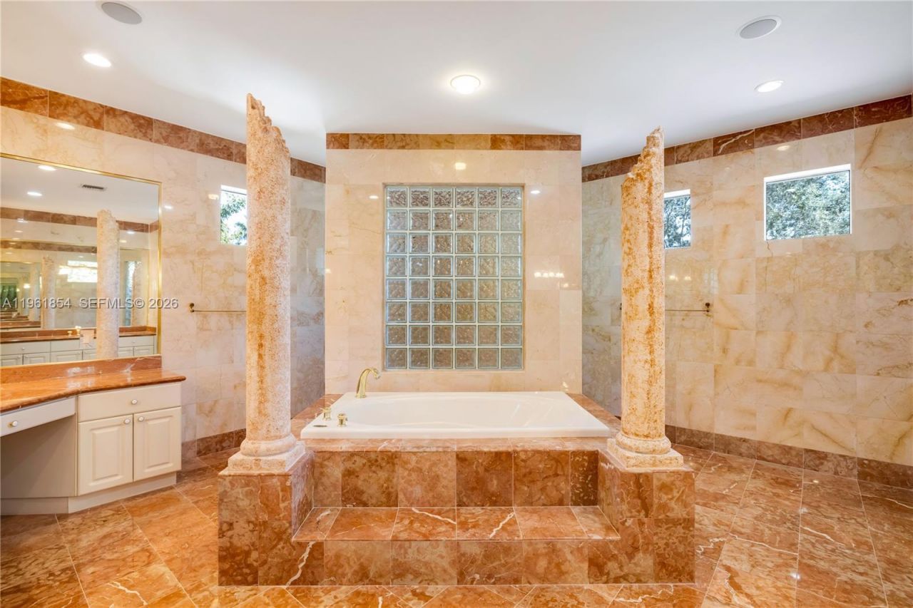 129 Gavilan Ave , Coral Gables, FL 33143 Photo