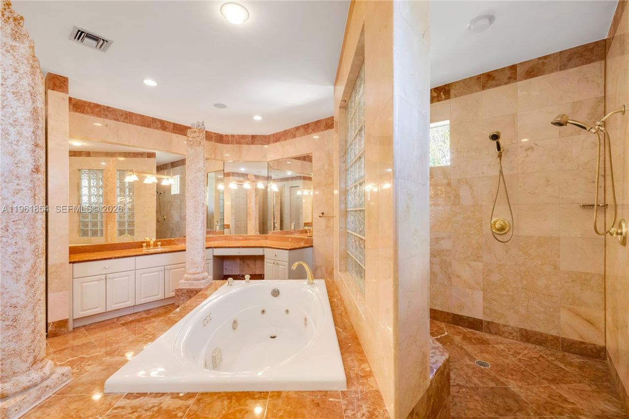 129 Gavilan Ave , Coral Gables, FL 33143 Photo