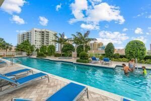 410 Evernia Street, Unit 807, West Palm Beach, FL 33401 Photo